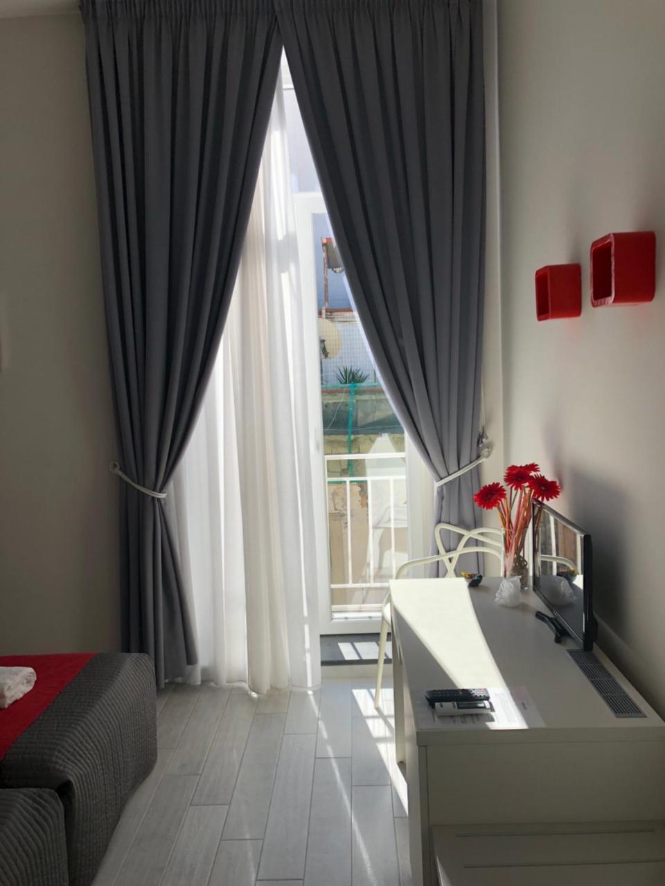 Chiaia Guest House Naples Exterior photo